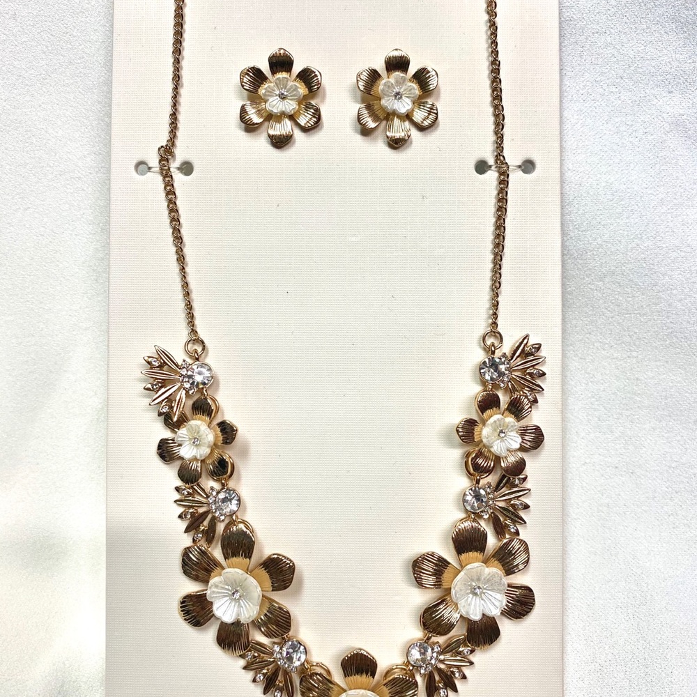 I Am Flower necklace with matching Flower stud earrings